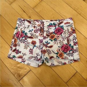 ANA Shorts Womens Size 4 White Floral Chino Twill Beachy Tropical Resort Casual